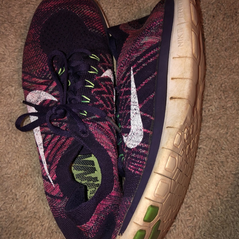 Nike used tennis shoes